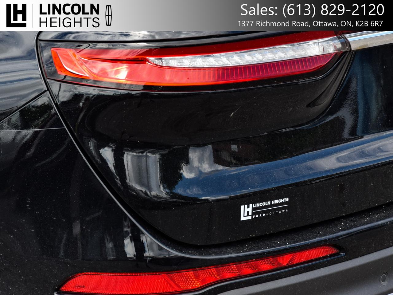 2022 Lincoln Corsair  Photo
