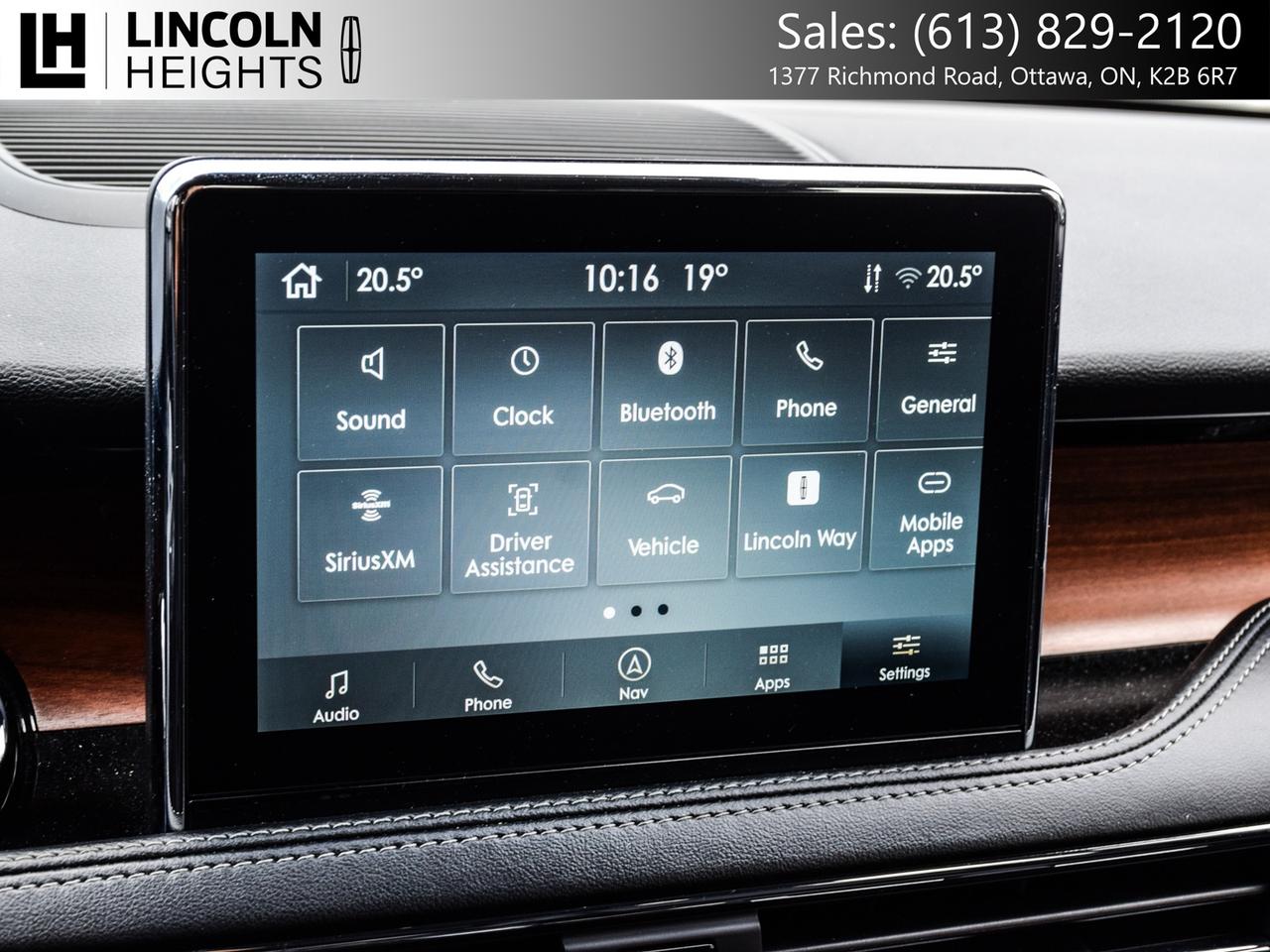 2022 Lincoln Corsair  Photo