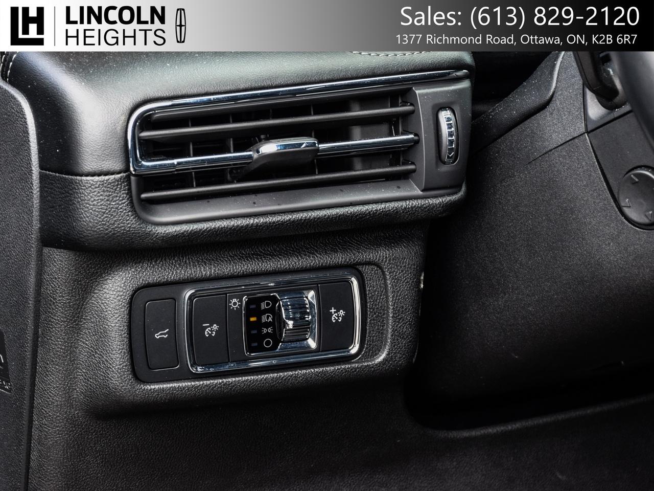 2022 Lincoln Corsair  Photo
