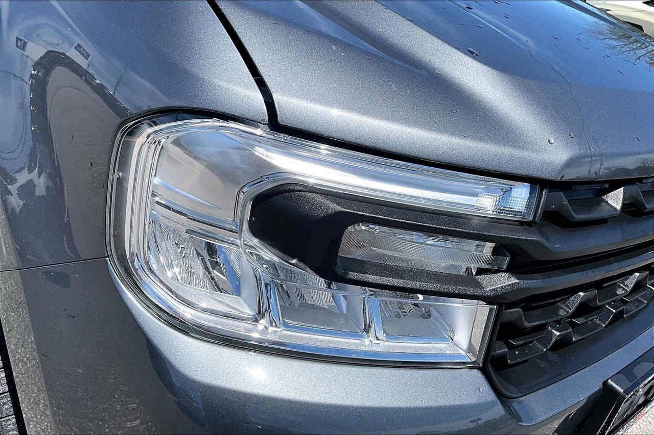 2022 Ford Maverick XL Photo