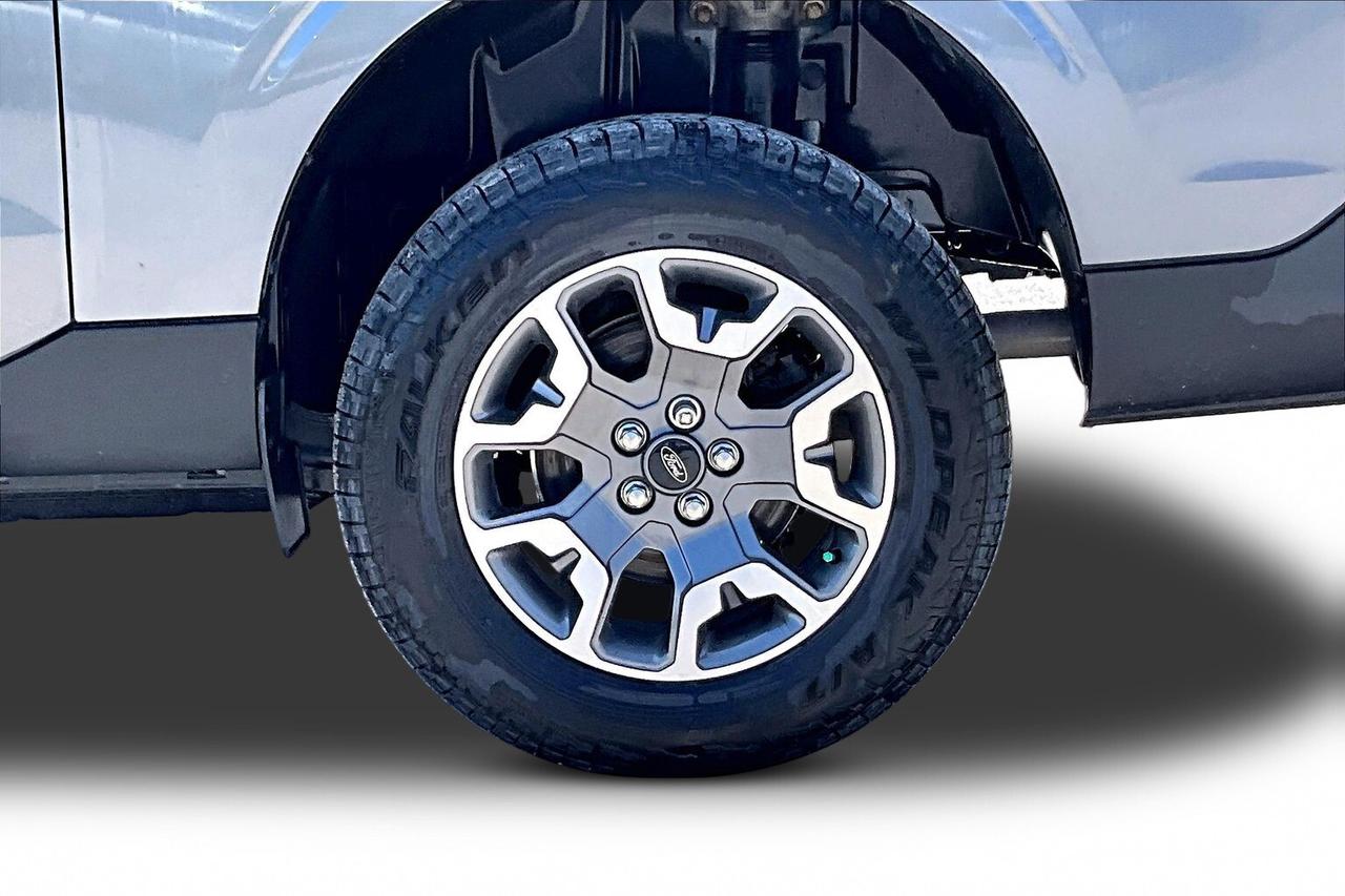 2022 Ford Maverick XL Photo