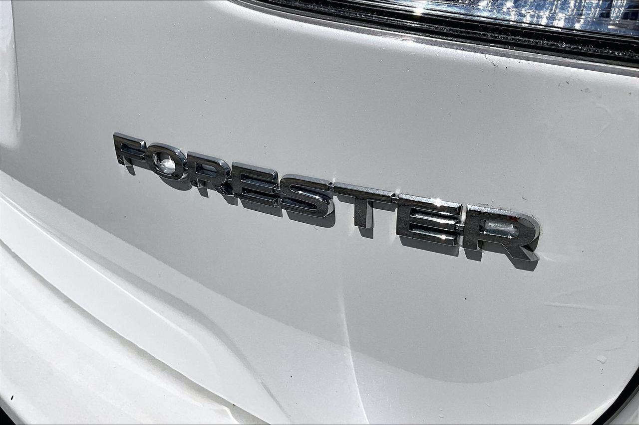 2022 Subaru Forester BASE Photo