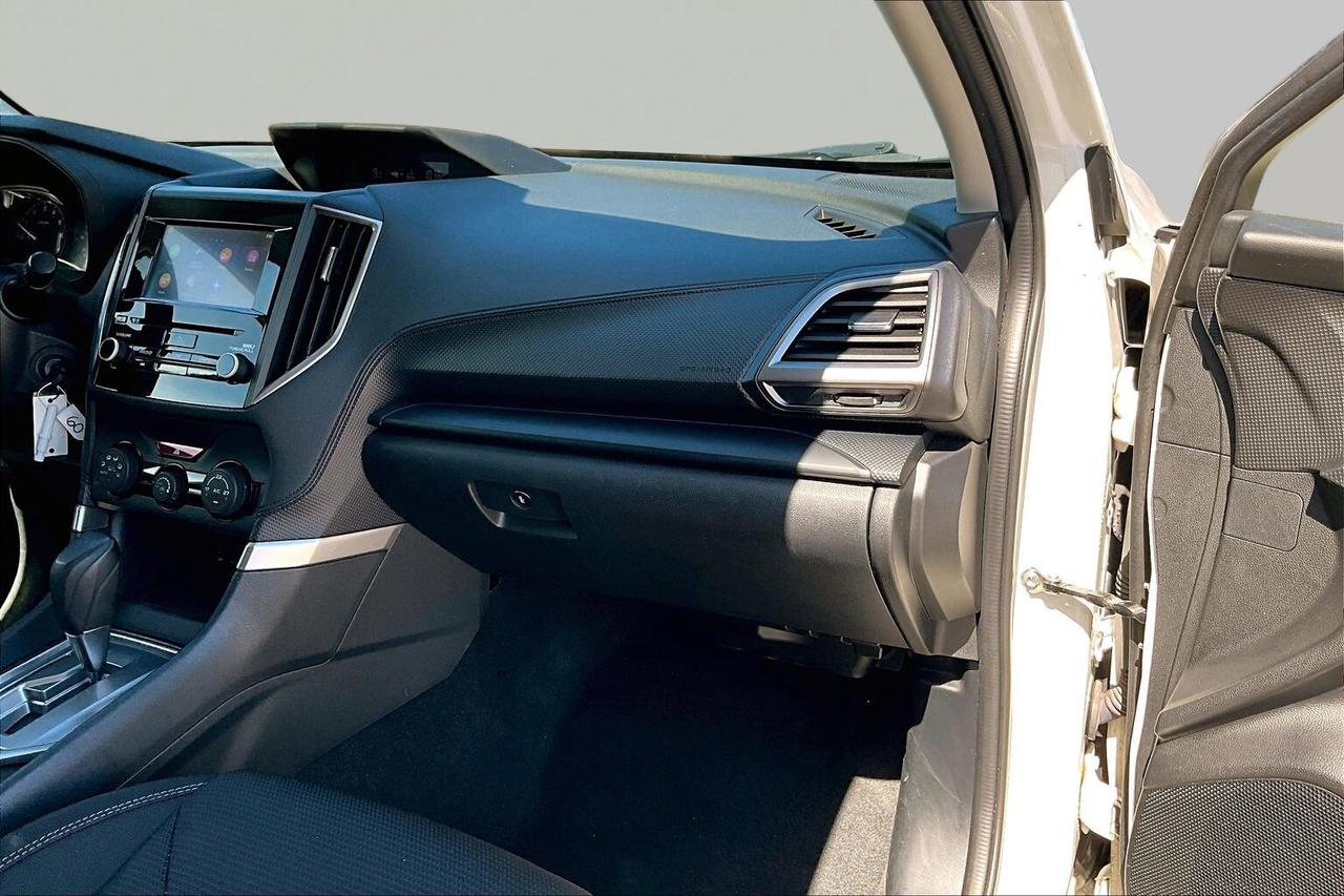 2022 Subaru Forester BASE Photo