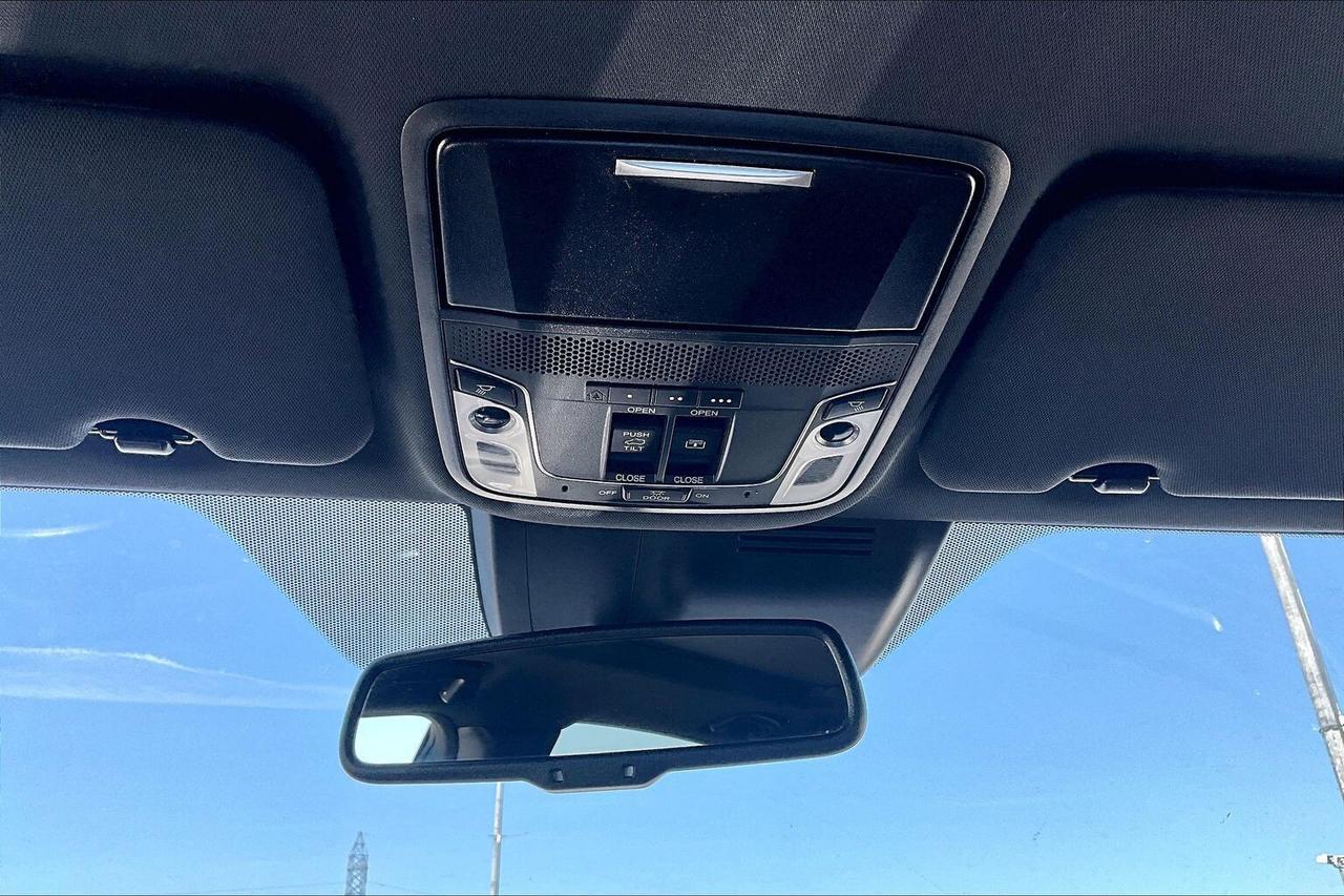 2022 Honda CR-V BLACK EDITION AWD   1 OWNER   FULLY LOADED   NAVI Photo