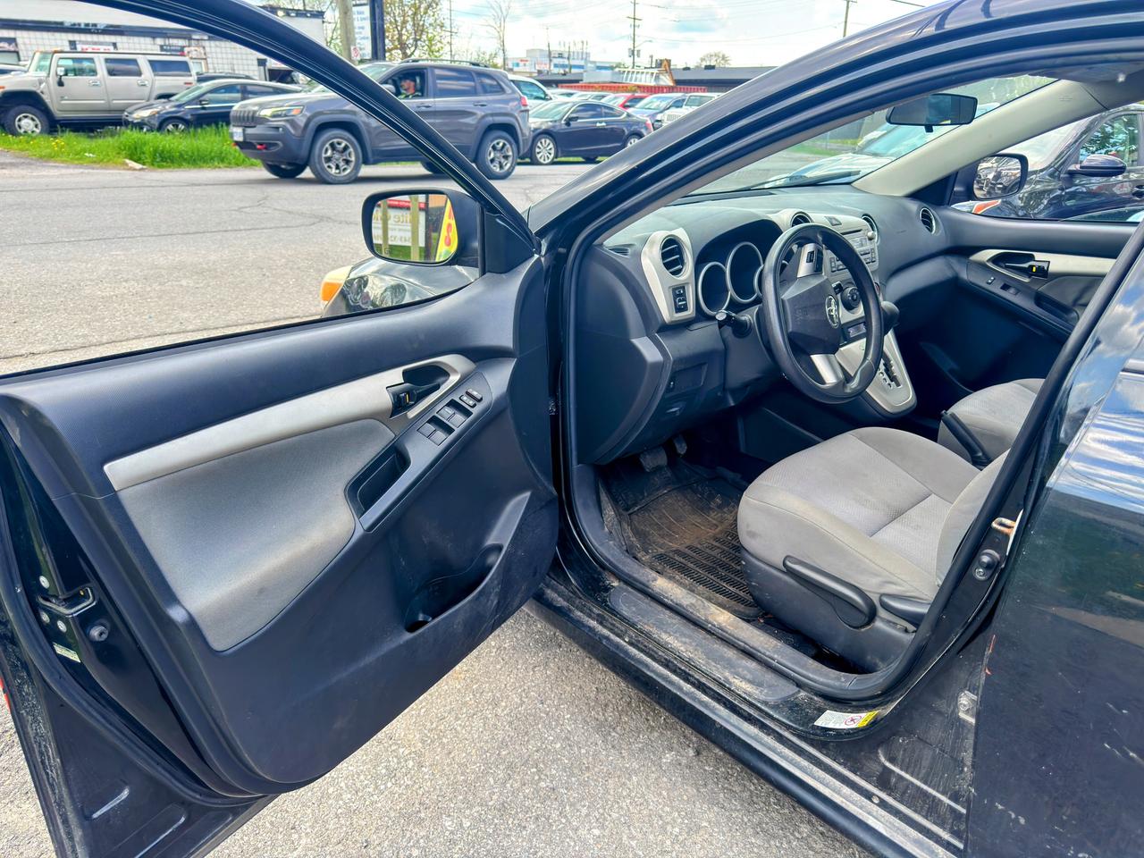 2012 Toyota Matrix L Photo4