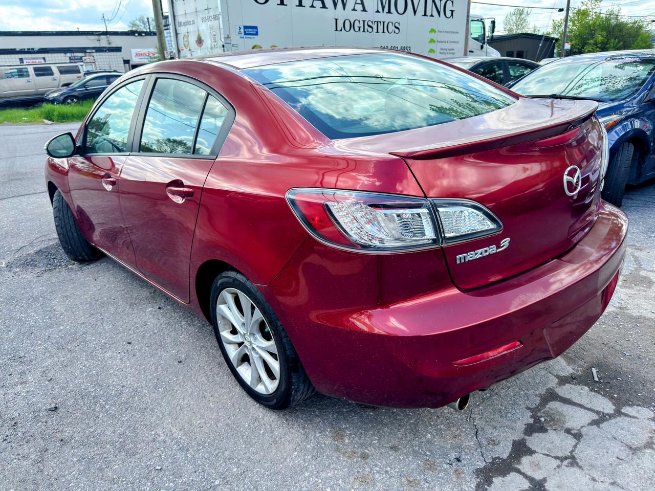 2010 Mazda MAZDA3 s Grand Touring Photo3