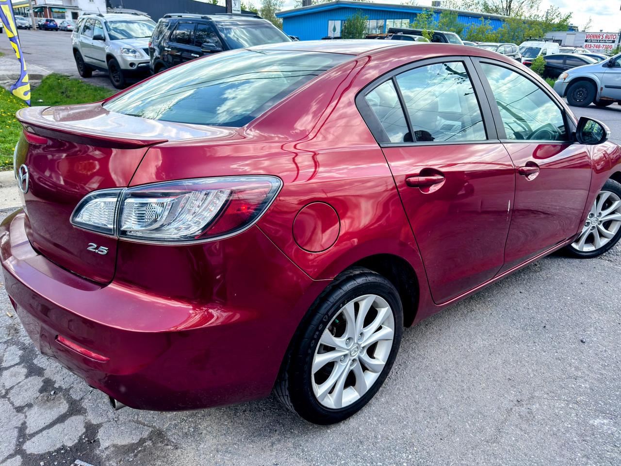 2010 Mazda MAZDA3 s Grand Touring Photo2