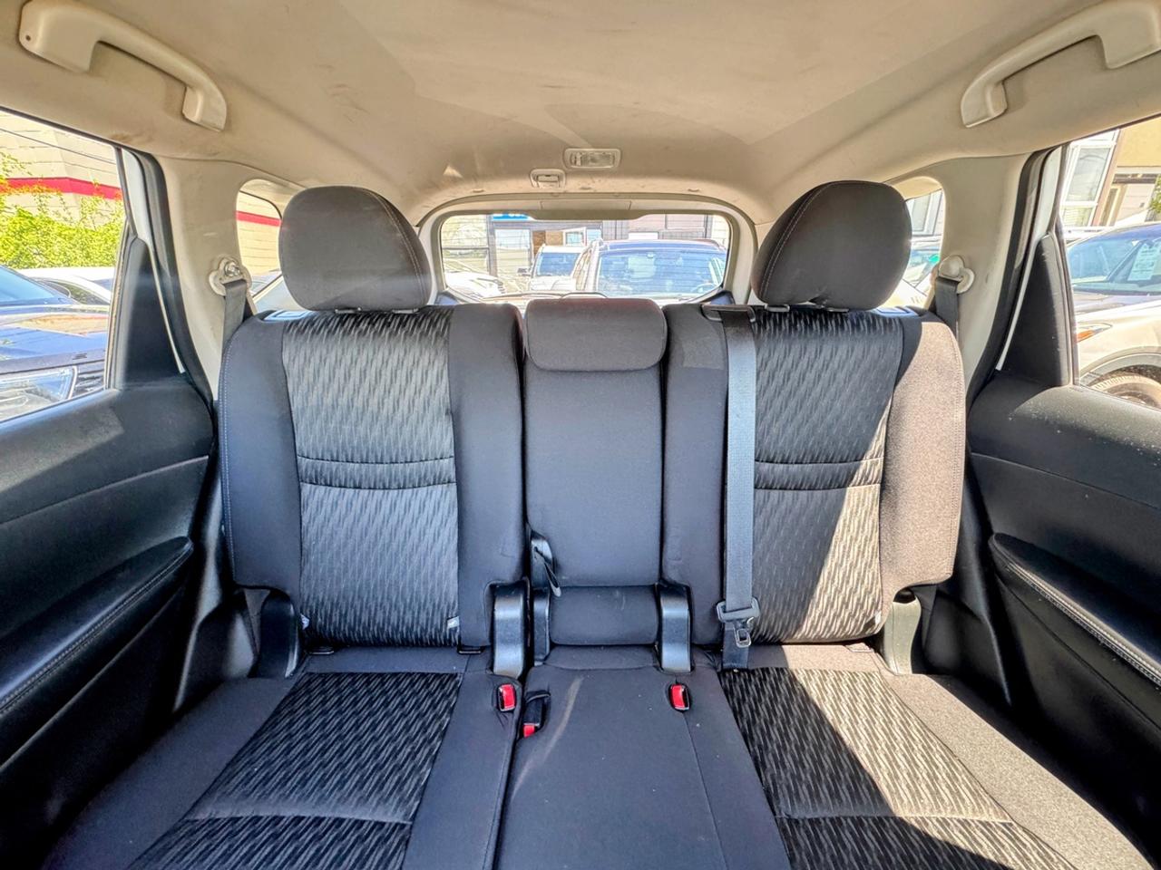 2020 Nissan Rogue S Photo