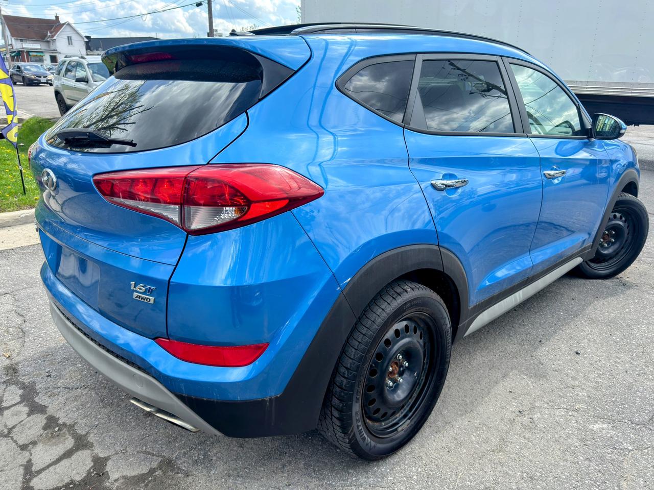2017 Hyundai Tucson Limited Photo2