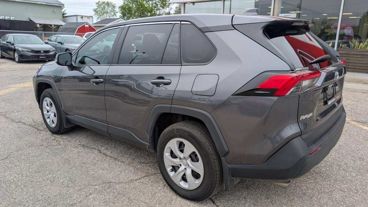 2025 Toyota RAV4 LE 4dr All-wheel Drive Photo2