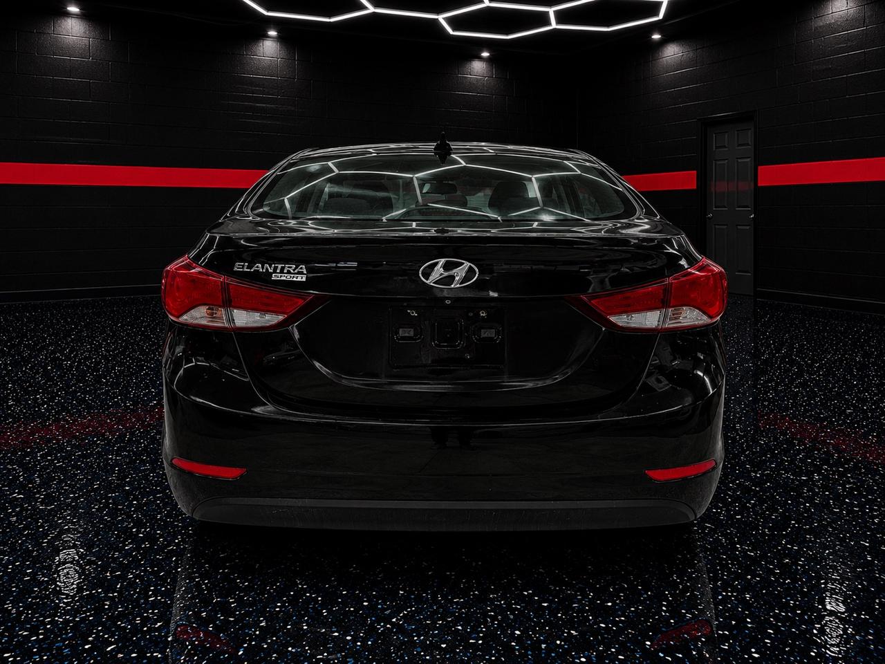 2016 Hyundai Elantra Limited Photo