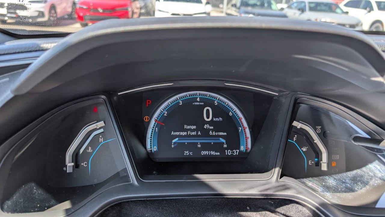 2019 Honda Civic LX (CVT) 4dr Hatchback Photo