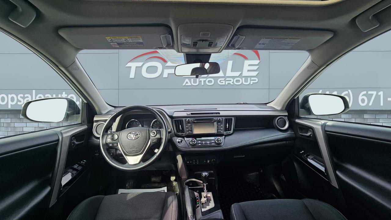 2018 Toyota RAV4 XLE Photo