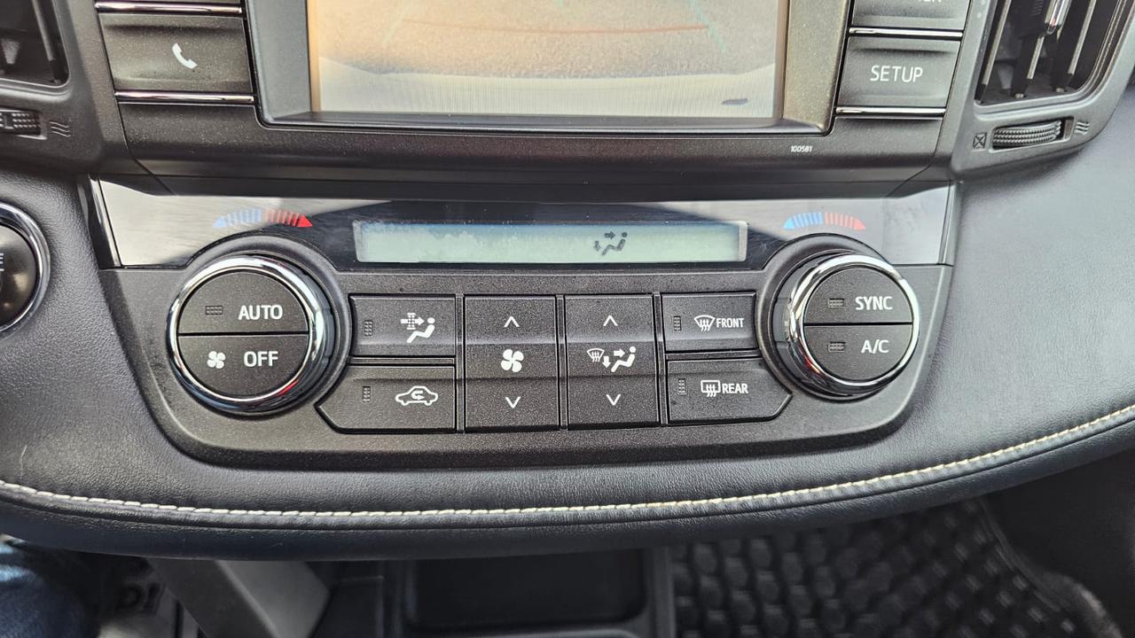 2018 Toyota RAV4 XLE Photo