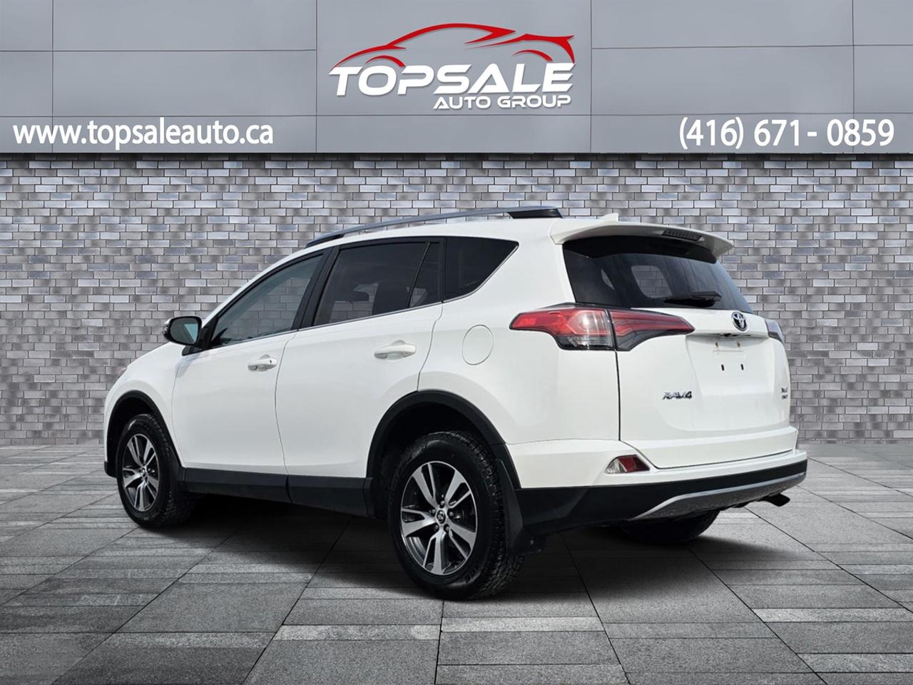 2018 Toyota RAV4 XLE Photo