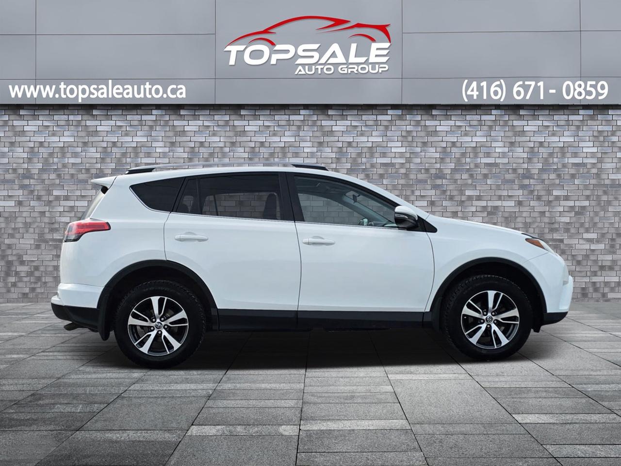 2018 Toyota RAV4 XLE Photo