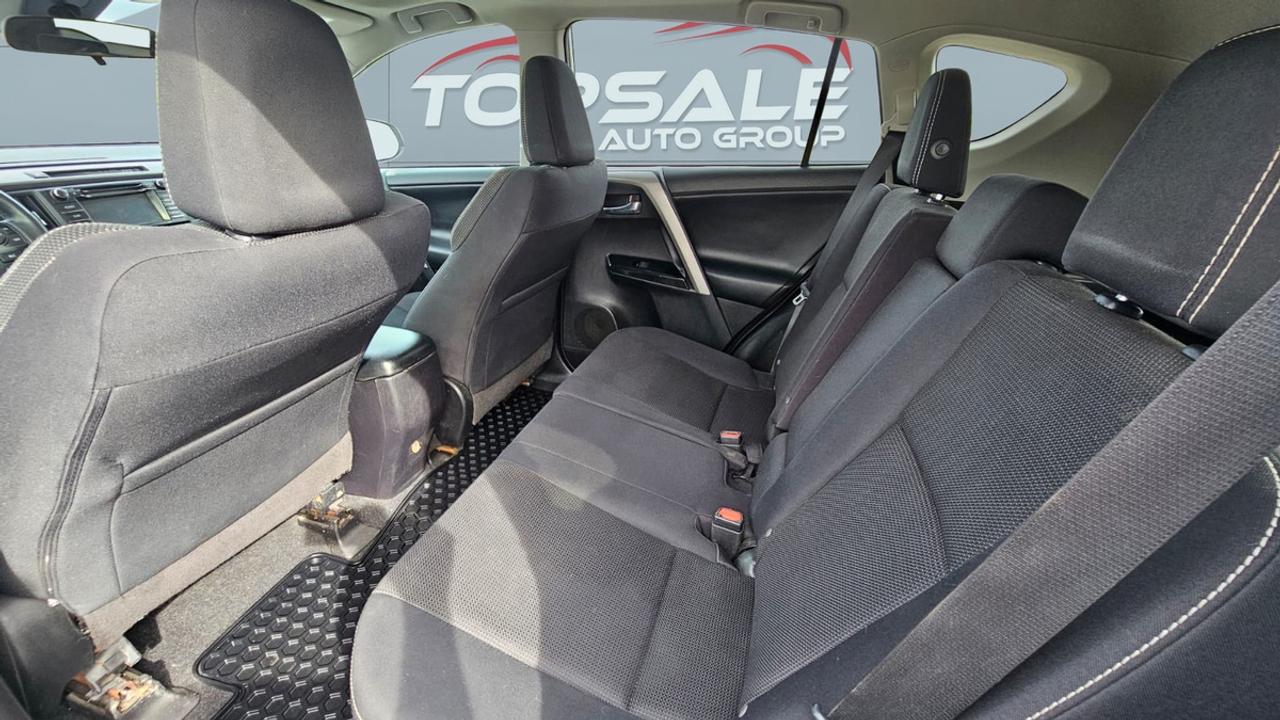 2018 Toyota RAV4 XLE Photo