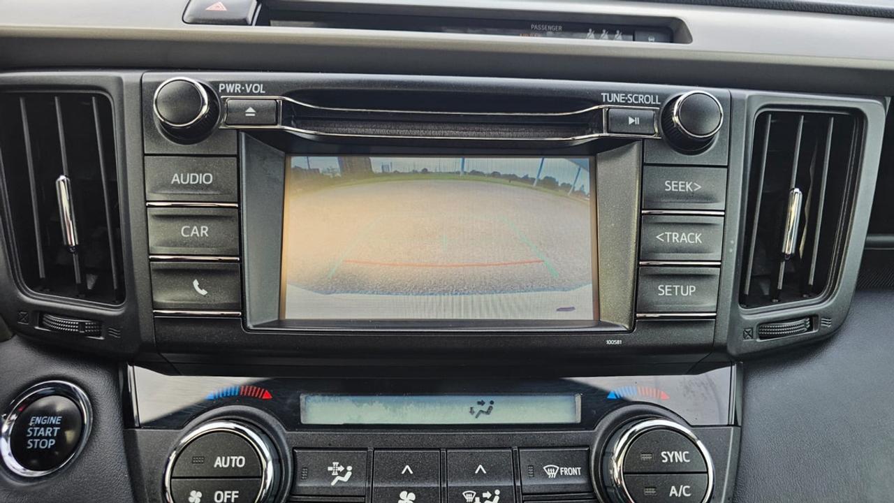 2018 Toyota RAV4 XLE Photo