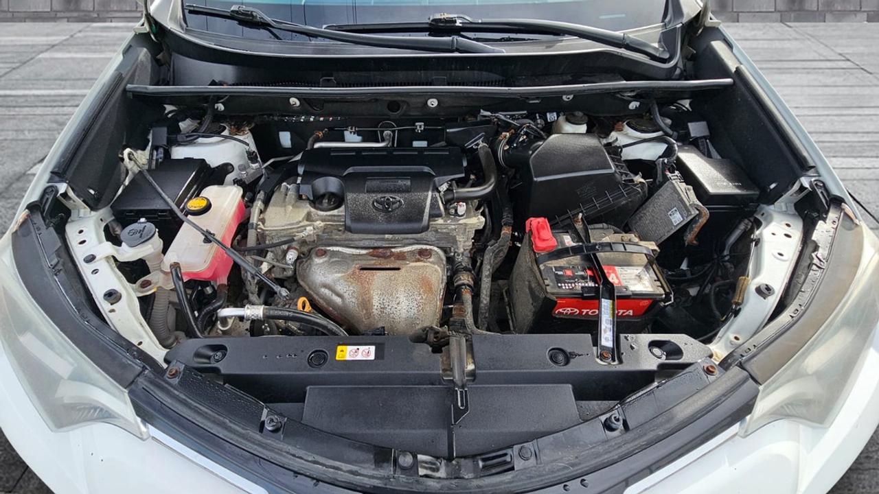 2018 Toyota RAV4 XLE Photo