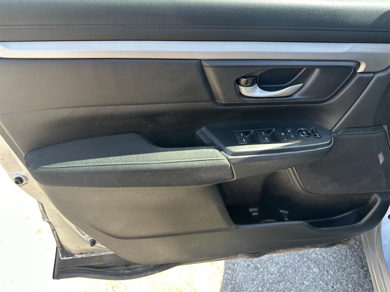 2017 Honda CR-V LX Photo