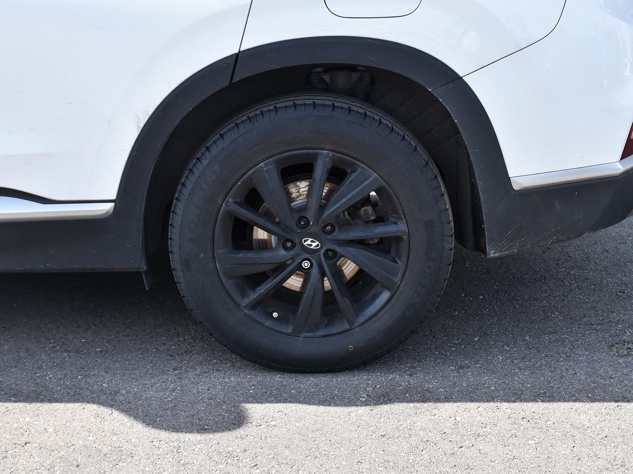 2020 Hyundai Santa Fe 2.4L Preferred AWD w/Sunroof Photo