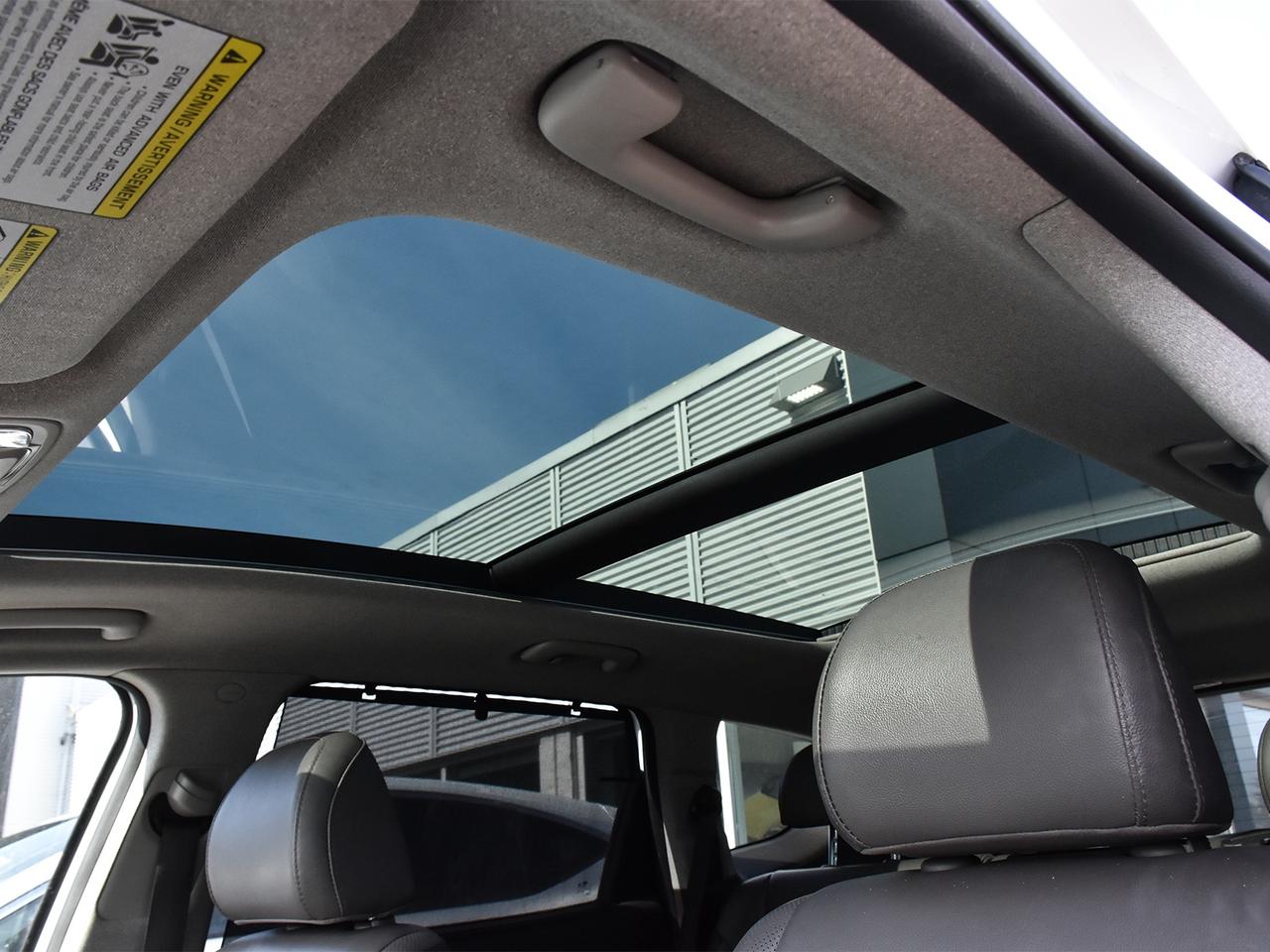2020 Hyundai Santa Fe 2.4L Preferred AWD w/Sunroof Photo