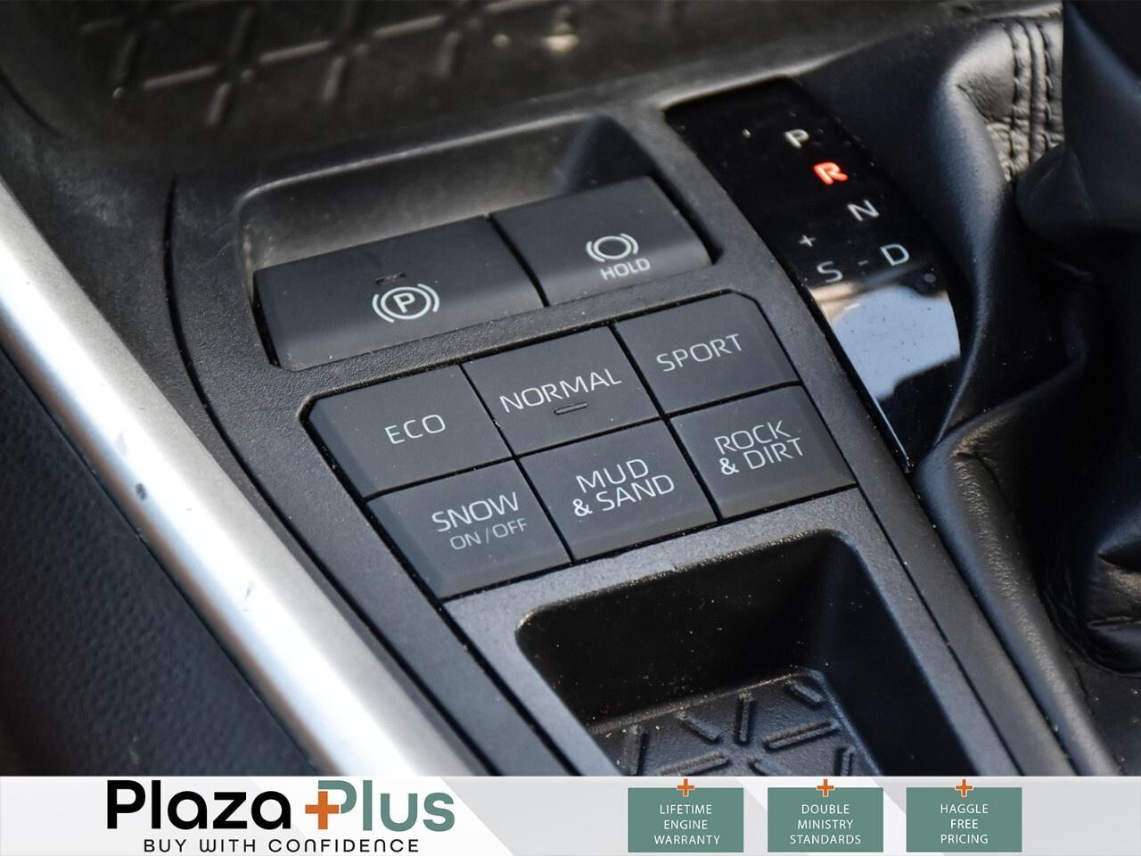 2022 Toyota RAV4 LE 1 Owner   All Wheel Drive   Certified   / Photo
