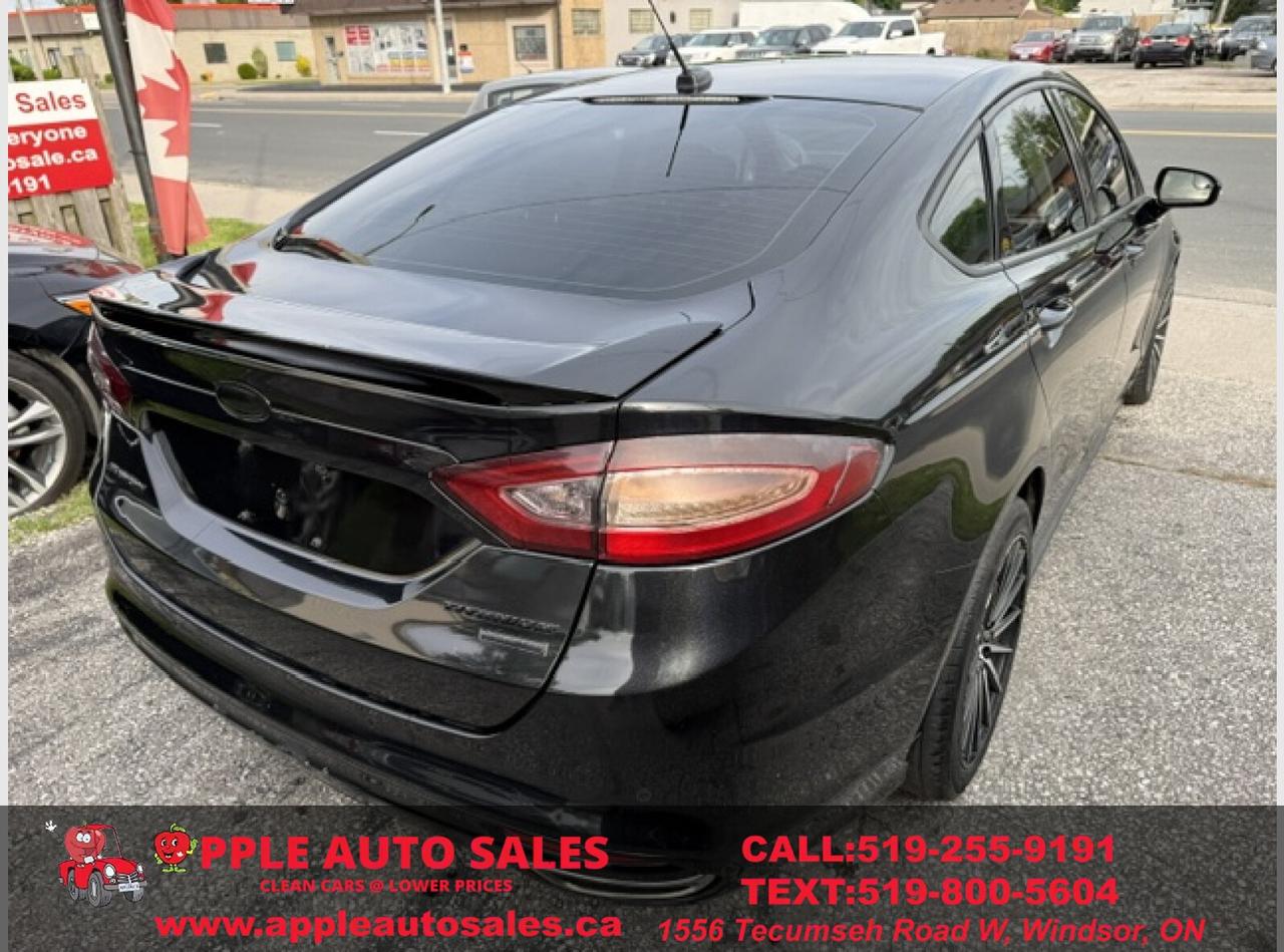 2014 Ford Fusion Titanium Photo