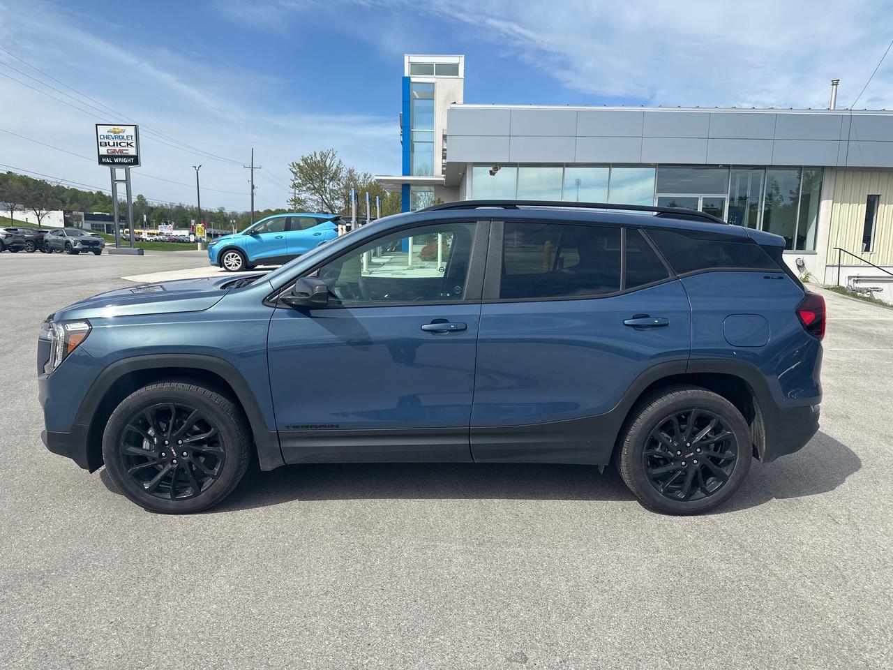 2024 GMC Terrain SLE 4dr All-Wheel Drive Photo