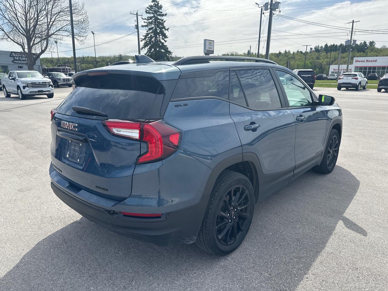 2024 GMC Terrain SLE 4dr All-Wheel Drive Photo