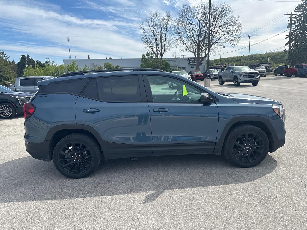 2024 GMC Terrain SLE 4dr All-Wheel Drive Photo
