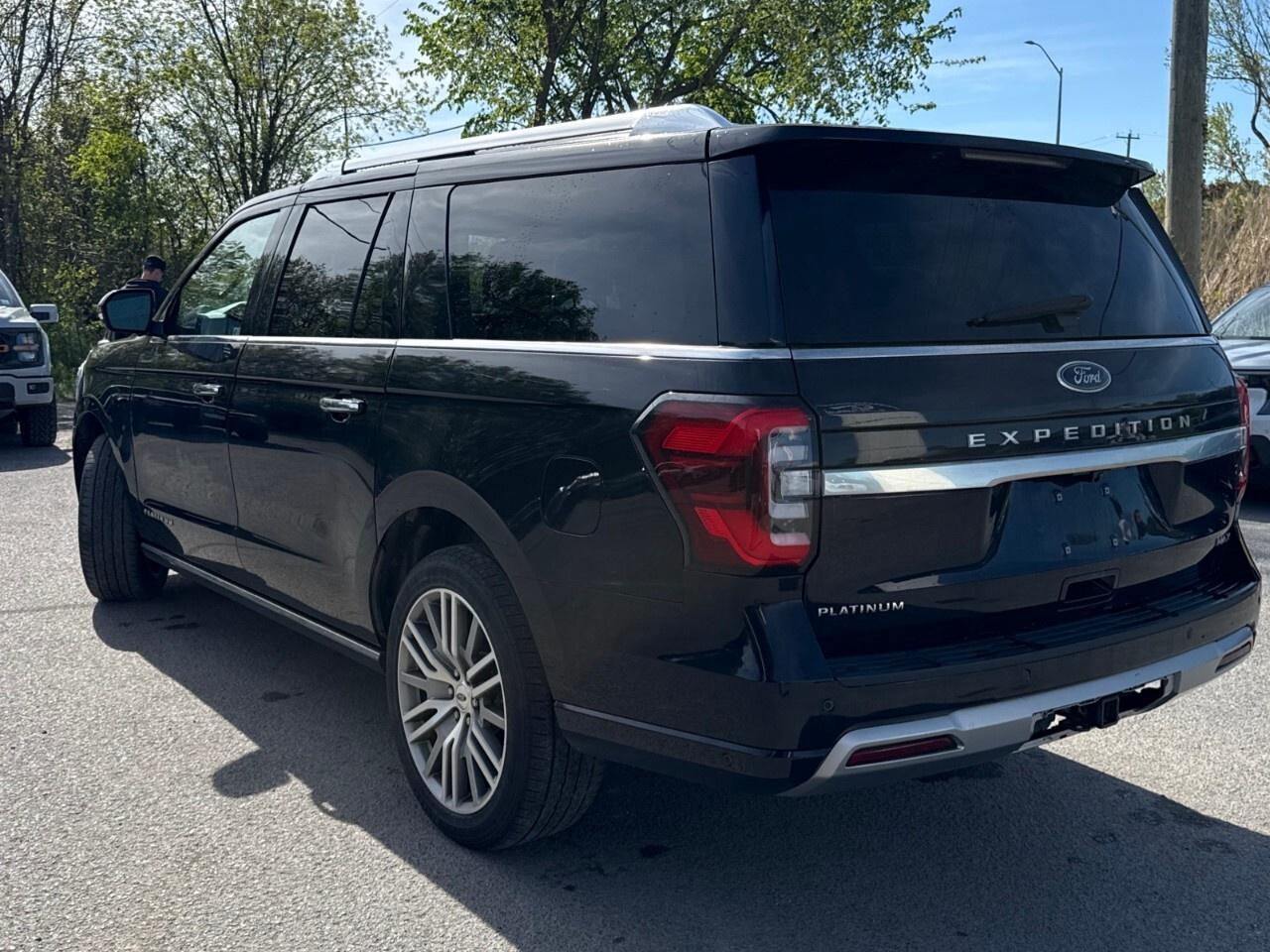 2022 Ford Expedition Platinum Max 4X4 Photo
