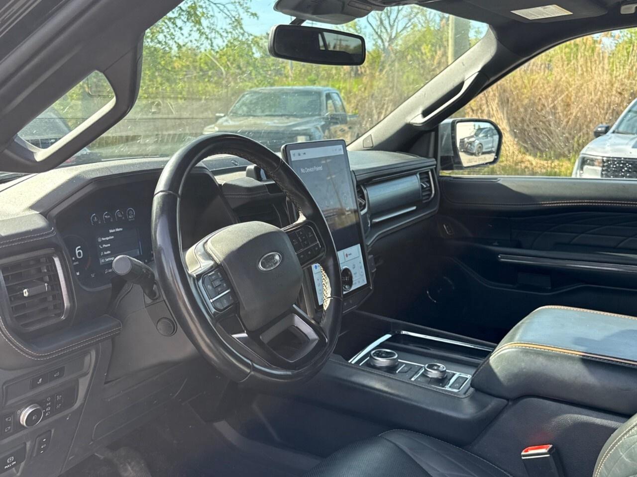 2022 Ford Expedition Platinum Max 4X4 Photo