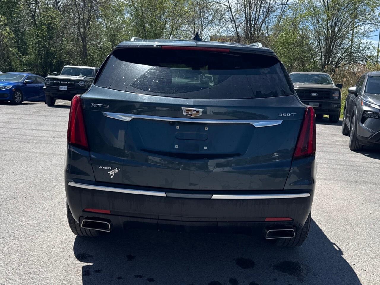 2021 Cadillac XT5 LUXURY   AWD   1 OWNER    NO ACCIDENTS Photo