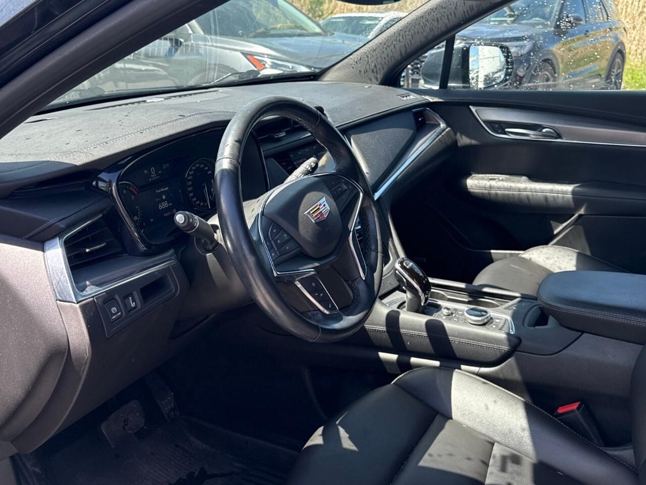 2021 Cadillac XT5 LUXURY   AWD   1 OWNER    NO ACCIDENTS Photo
