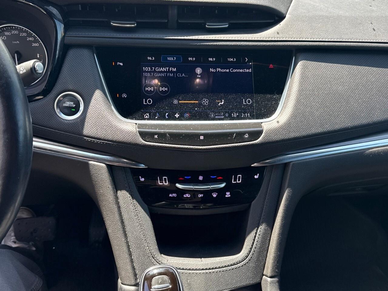 2021 Cadillac XT5 LUXURY   AWD   1 OWNER    NO ACCIDENTS Photo
