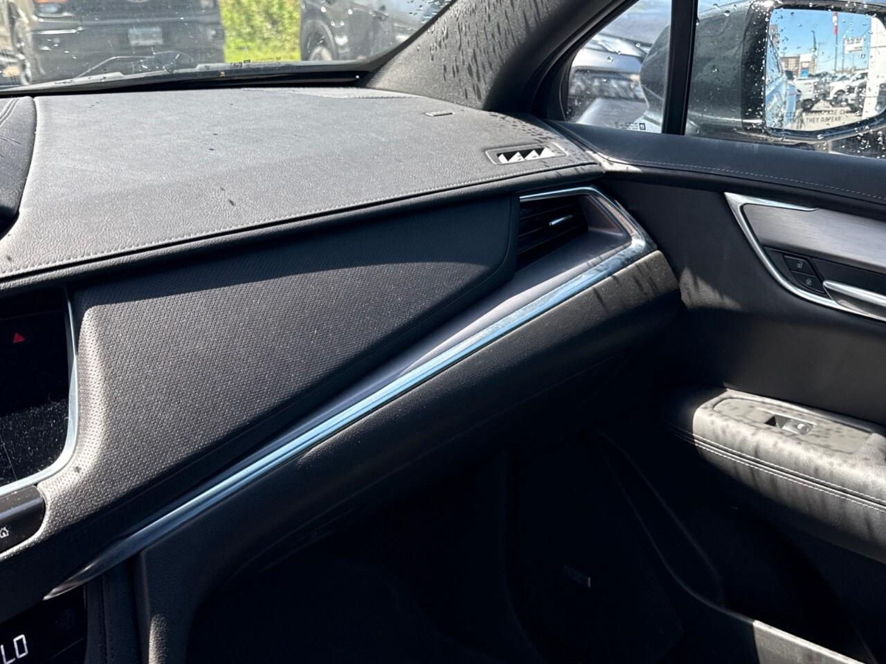 2021 Cadillac XT5 LUXURY   AWD   1 OWNER    NO ACCIDENTS Photo