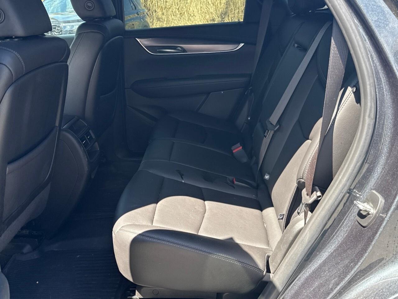 2021 Cadillac XT5 LUXURY   AWD   1 OWNER    NO ACCIDENTS Photo