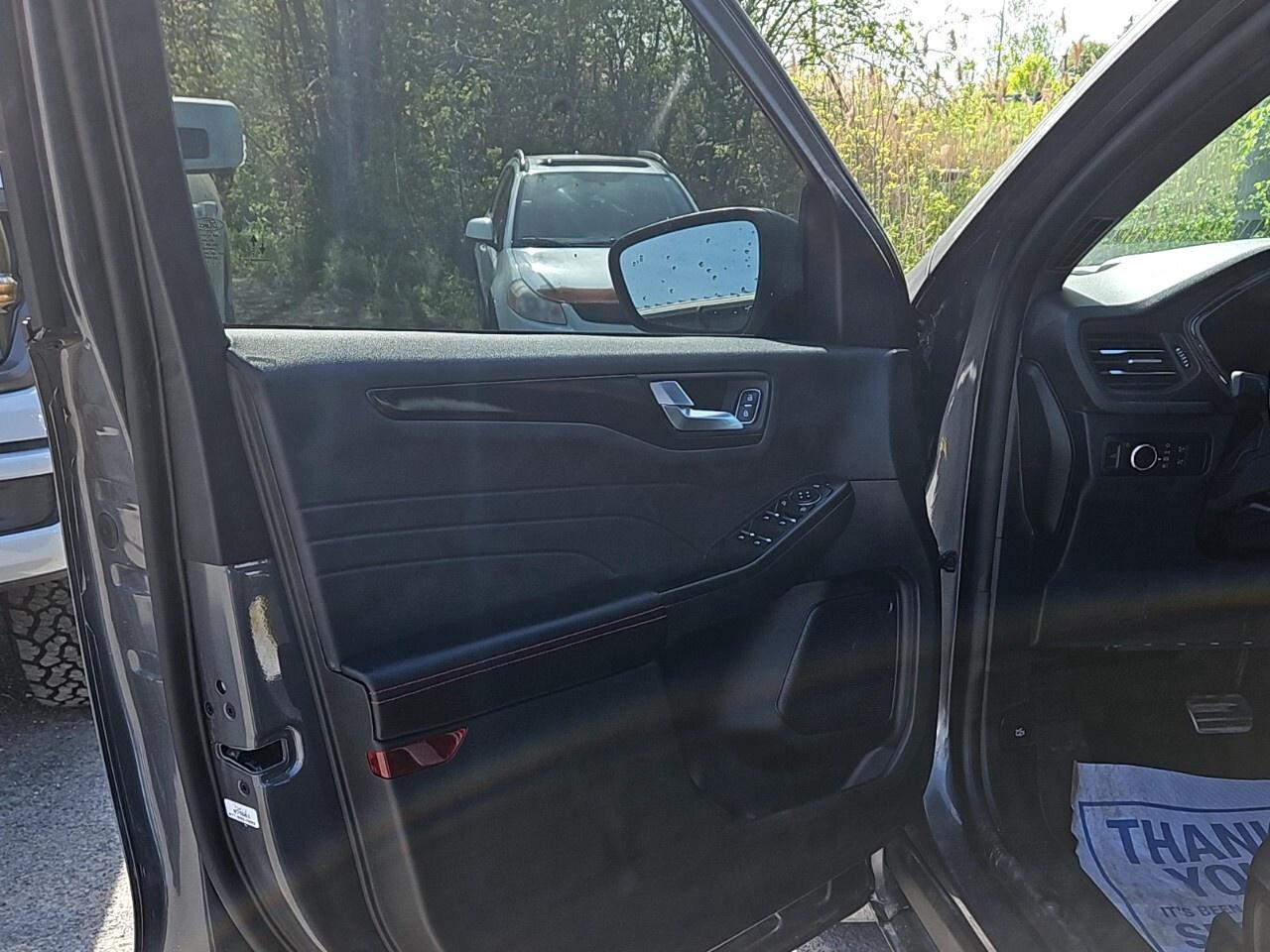 2024 Ford Escape ST-LINE   AWD   HEATED SEATS   LANE CENTERING Photo