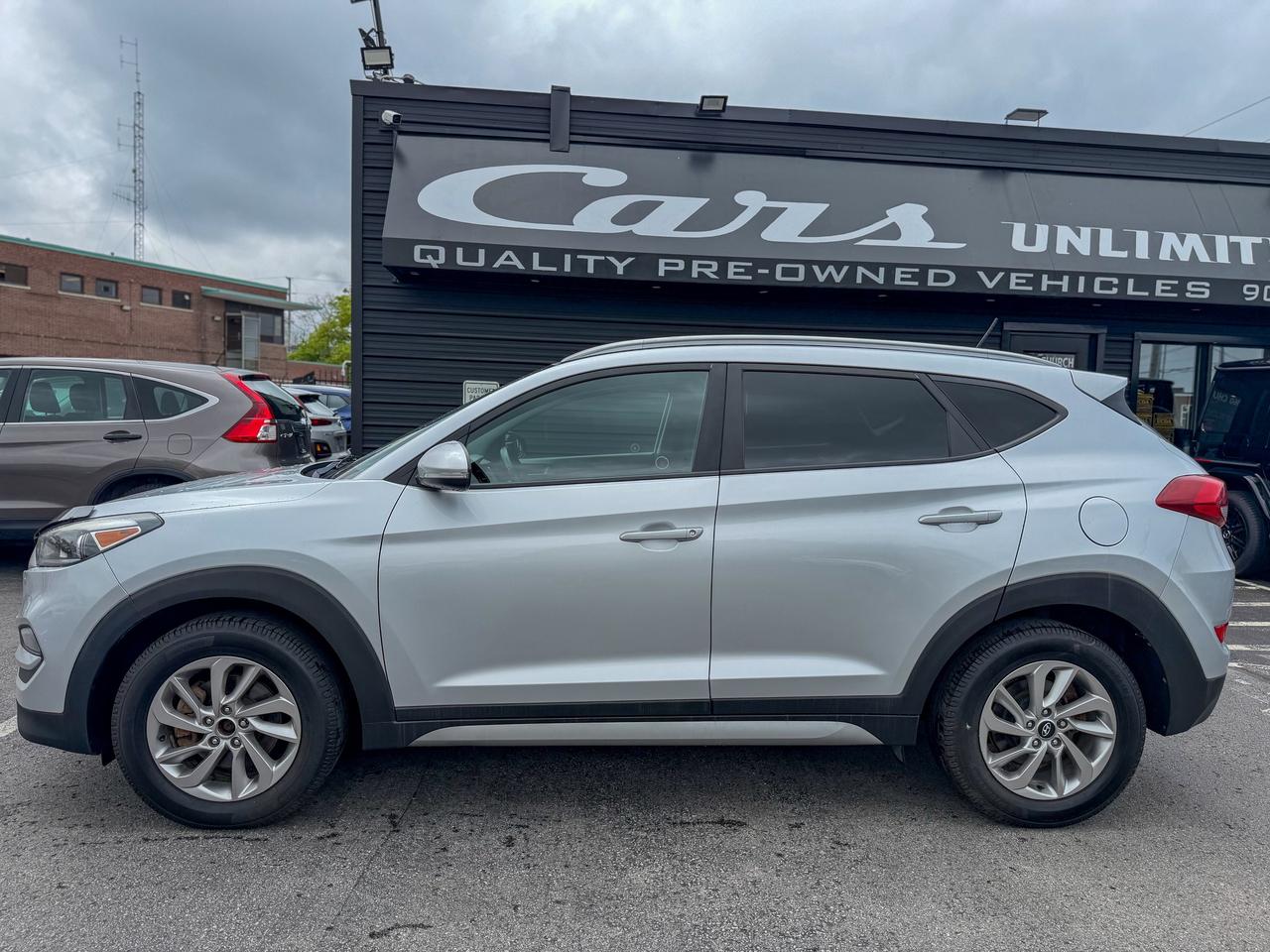 2017 Hyundai Tucson Premium/AWD/LOW KM/BSM/CAMERA/2.0L/HEATED SEATS Photo
