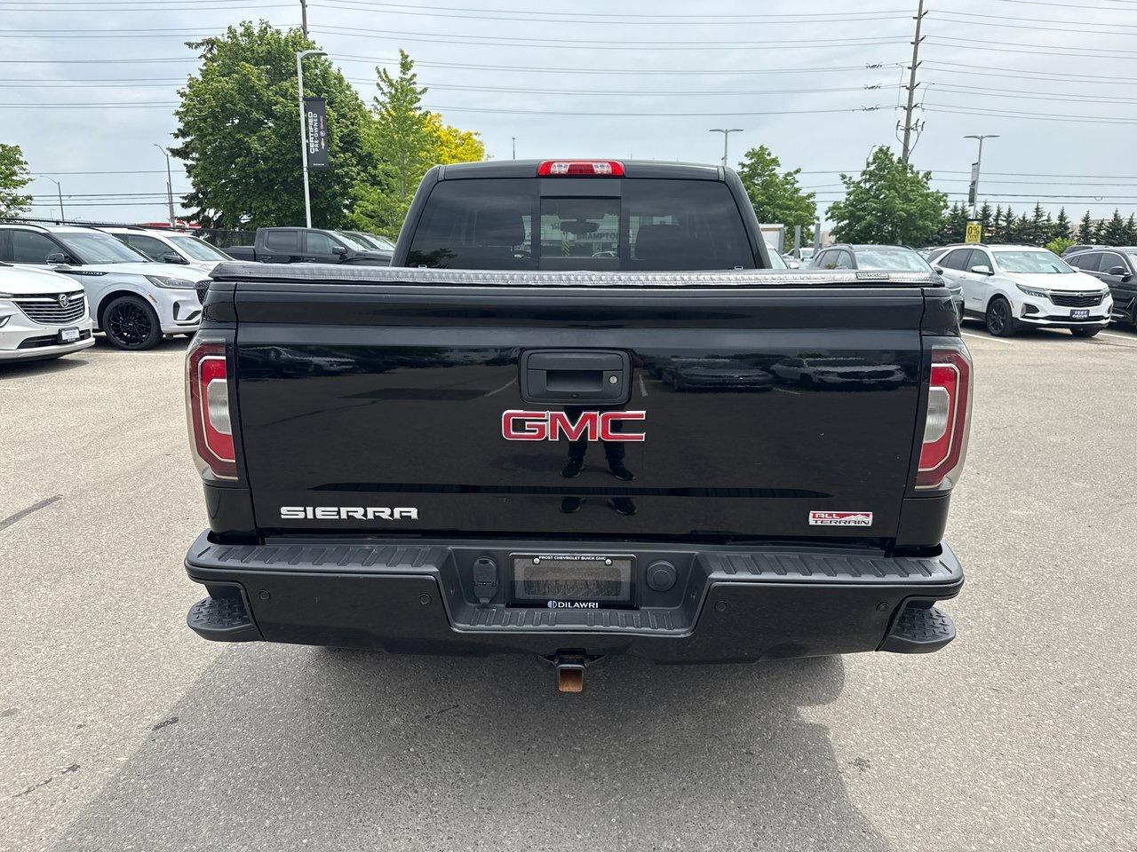 2018 GMC Sierra 1500 Crew 4x4 SLT / Short Box High Value Work Truck! Photo3