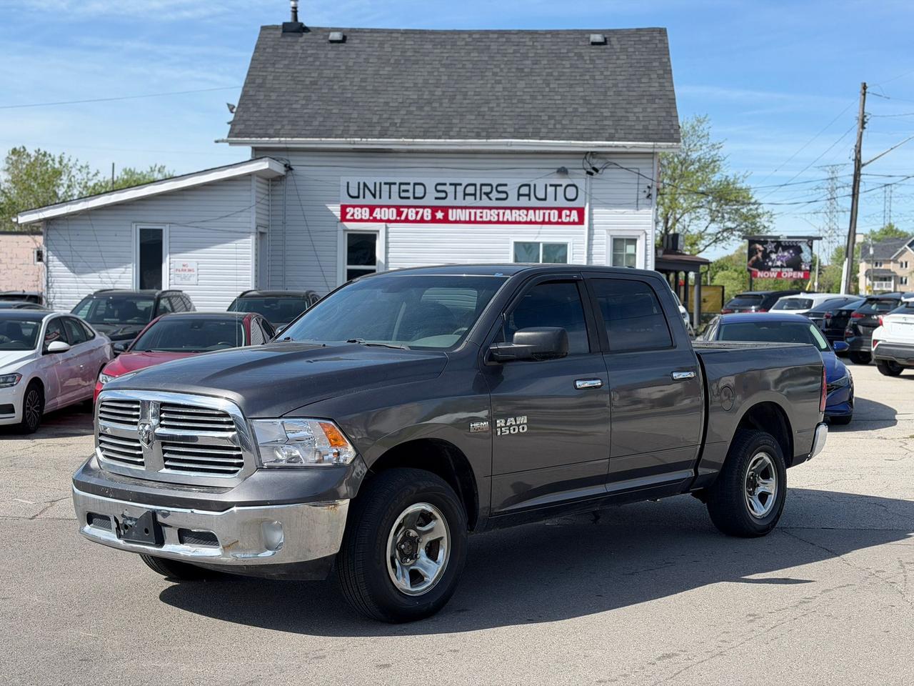 2016 RAM 1500 SLT Photo