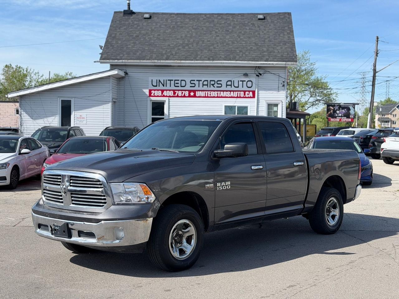 2016 RAM 1500 SLT Photo0