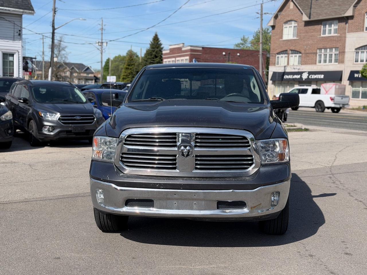 2016 RAM 1500 SLT Photo