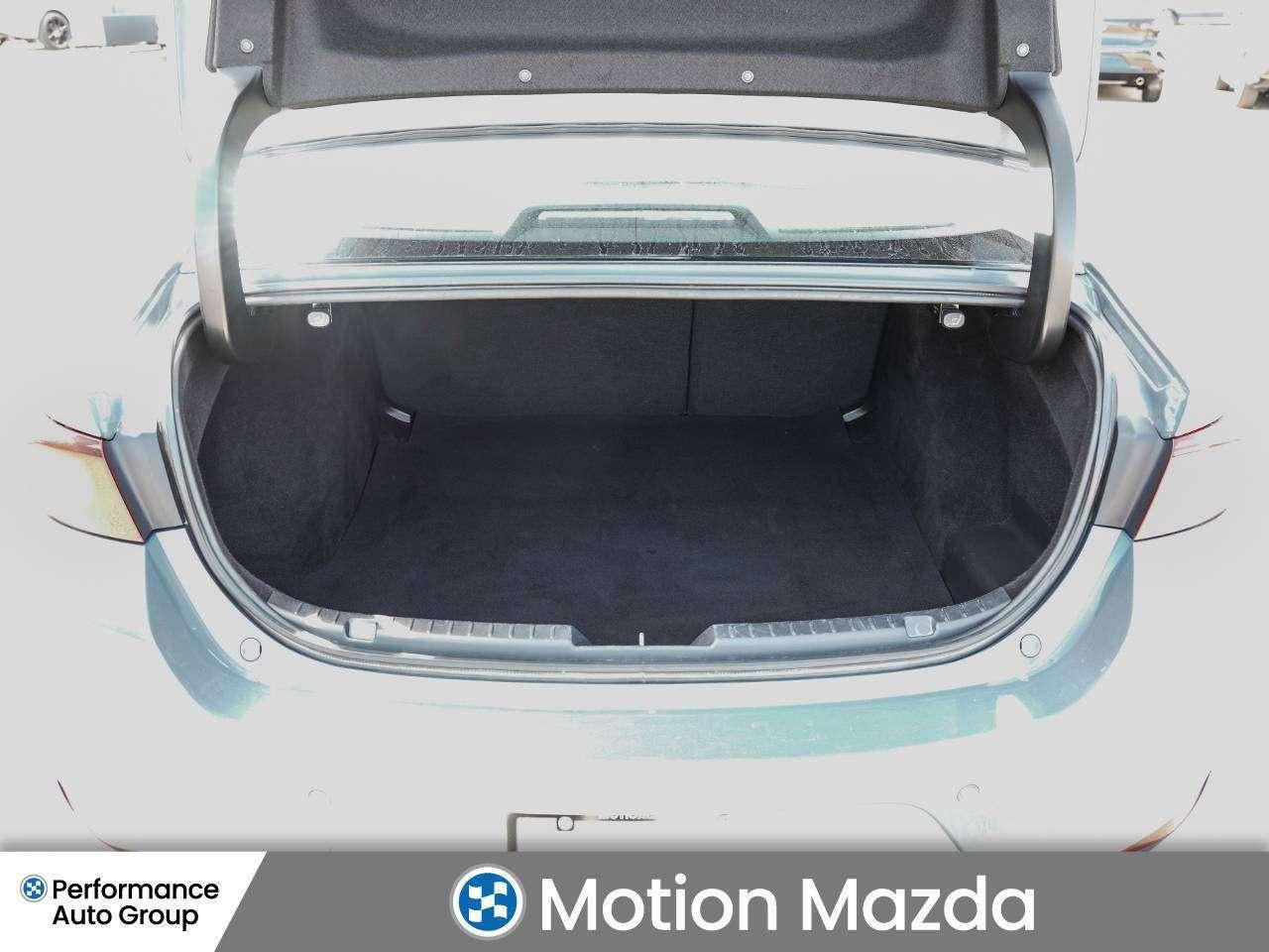 2024 Mazda MAZDA3 GT w/Turbo AWD   Nav   Leather   Sunroof Photo