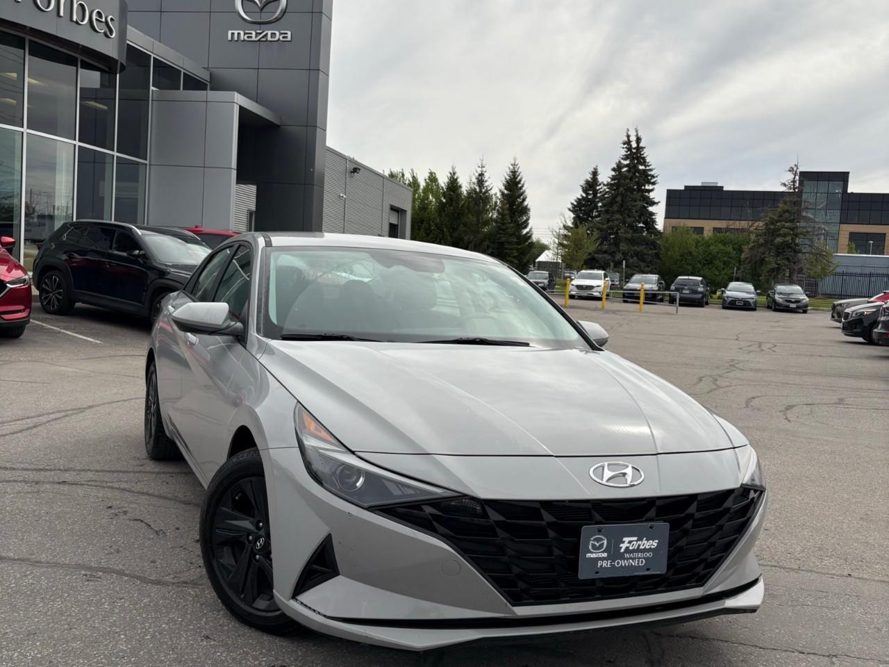 2022 Hyundai Elantra Preferred IVT Sedan