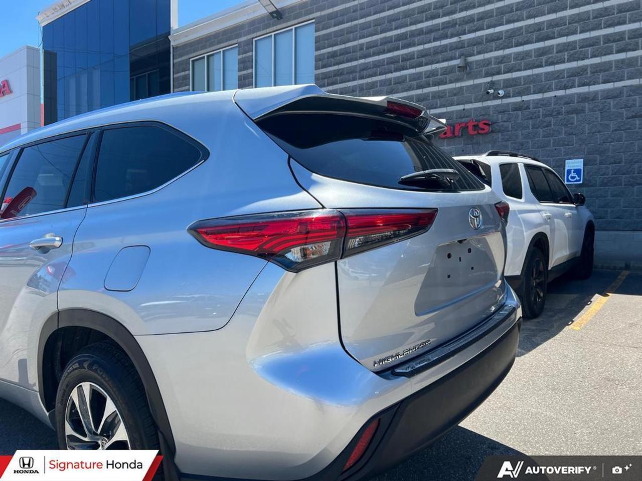 2021 Toyota Highlander XLE Photo