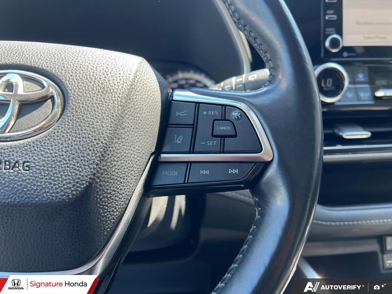 2021 Toyota Highlander XLE Photo
