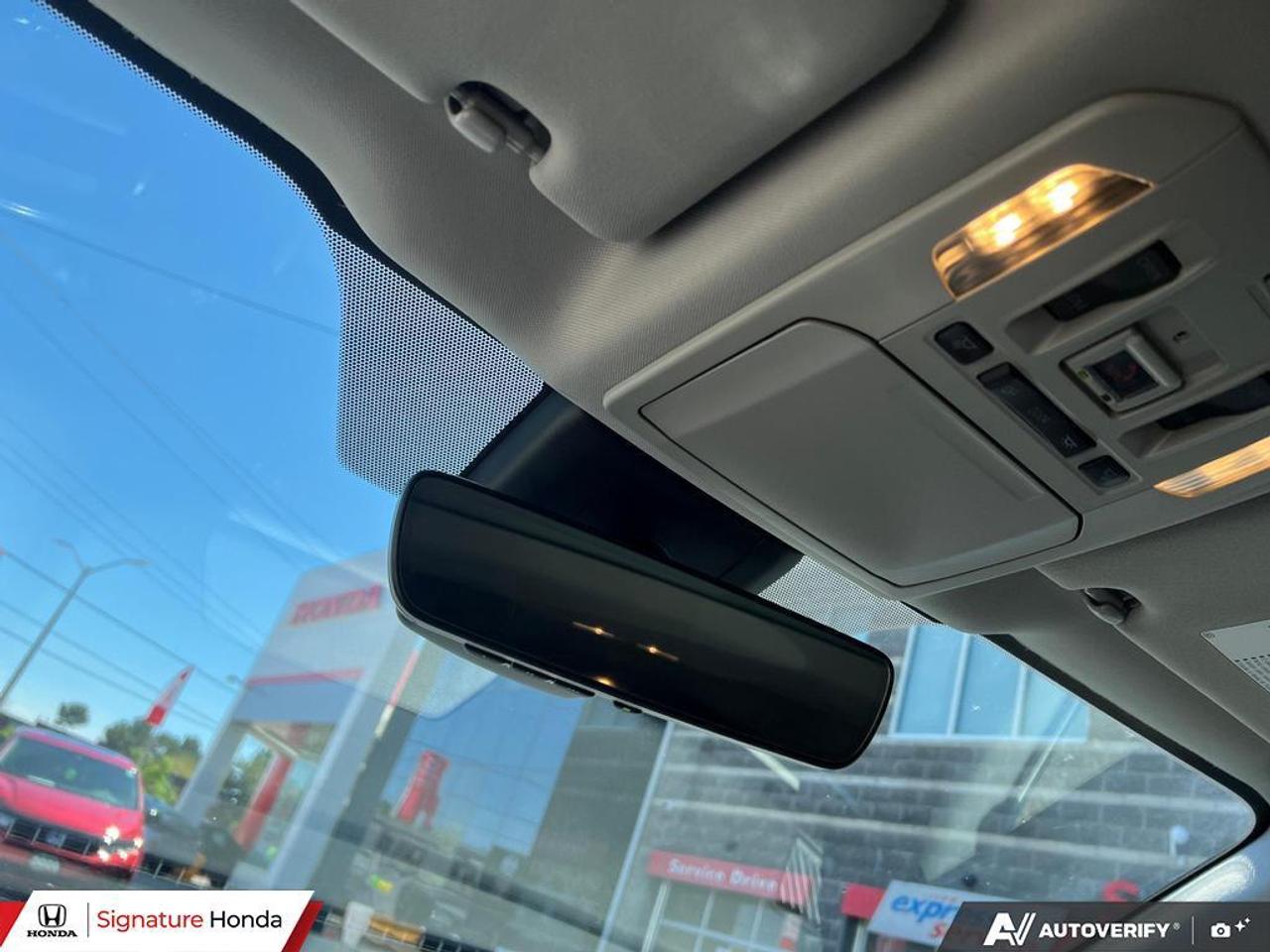 2021 Toyota Highlander XLE Photo