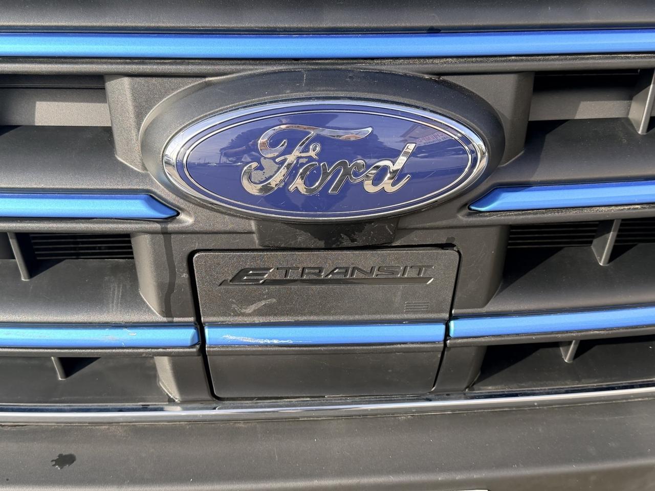 2022 Ford E-Transit Cargo Van T-350 148 HI RF 9500 GVWR RWD   Rev Cam Photo